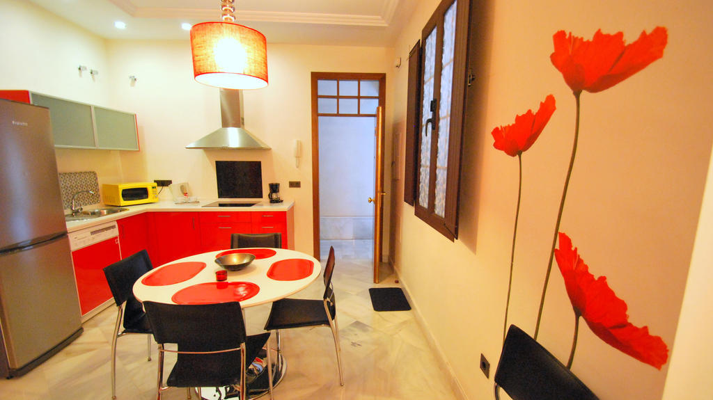 Living-Sevilla Apartments San Lorenzo Room photo