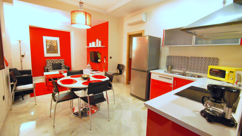 Living-Sevilla Apartments San Lorenzo Room photo