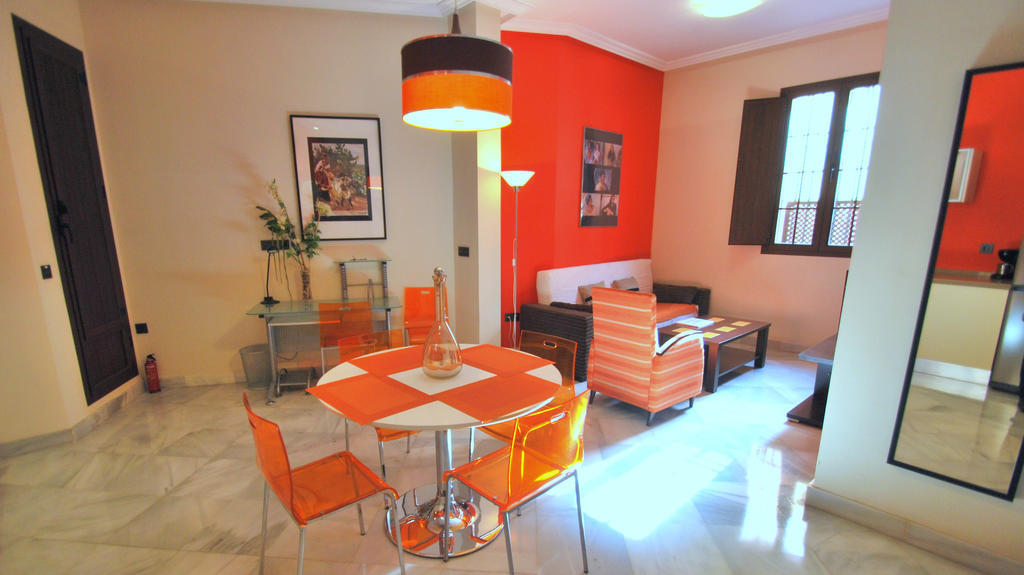 Living-Sevilla Apartments San Lorenzo Room photo
