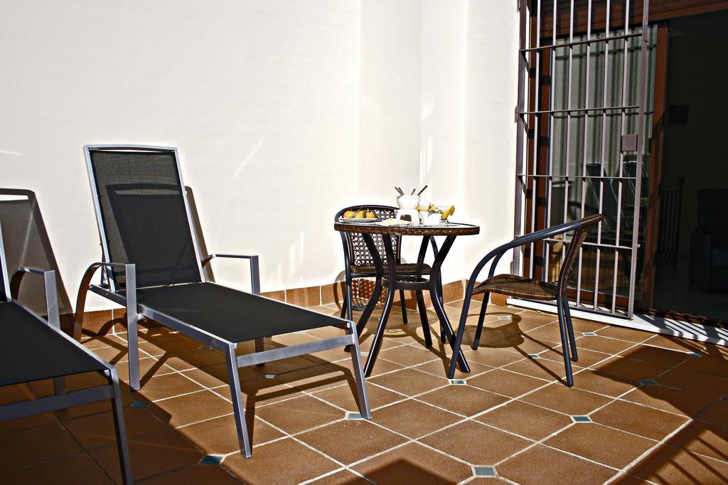 Living-Sevilla Apartments San Lorenzo Room photo
