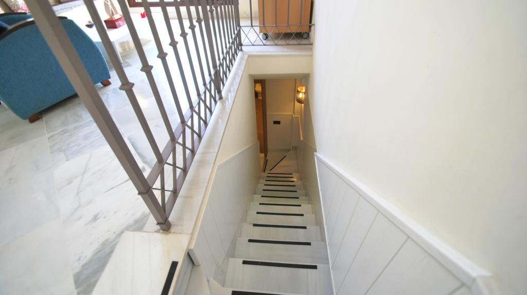 Living-Sevilla Apartments San Lorenzo Room photo