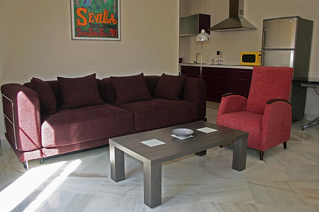 Living-Sevilla Apartments San Lorenzo Room photo