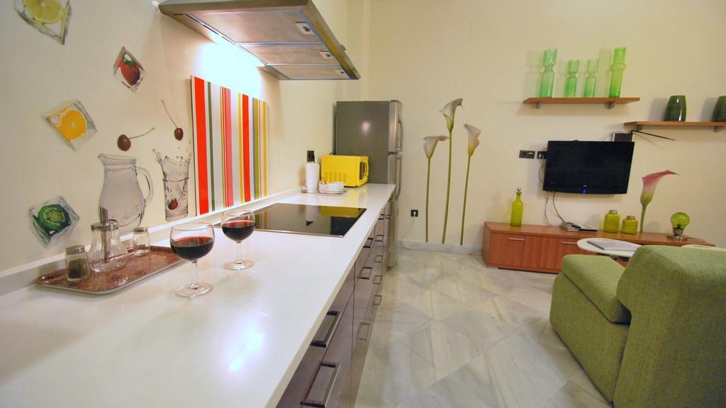 Living-Sevilla Apartments San Lorenzo Room photo