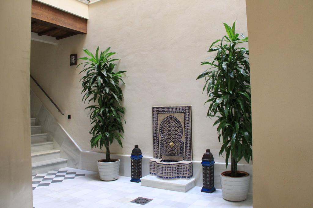 Living-Sevilla Apartments San Lorenzo Room photo