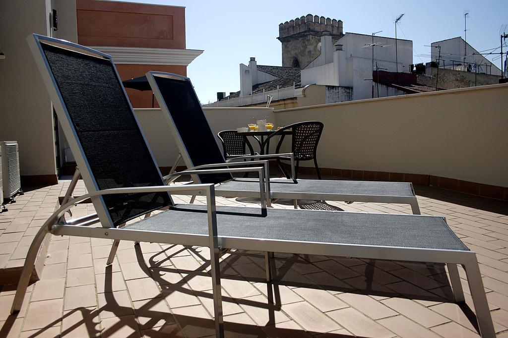 Living-Sevilla Apartments San Lorenzo Room photo